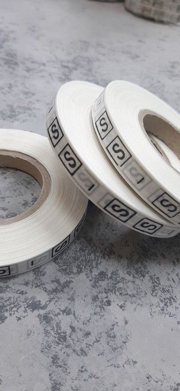 Розміри для одягу S Білий